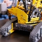 Конструктор LEGO Technic Гусеничный подъемный кран Liebherr LR 13000 2883 детали (42146) - фото 6 - интернет-магазин электроники и бытовой техники TTT